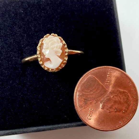 10k Solid Yellow Gold Vintage Genuine Carved Shell Cameo Estate Ring (size 5.75) - Picture 4 of 9